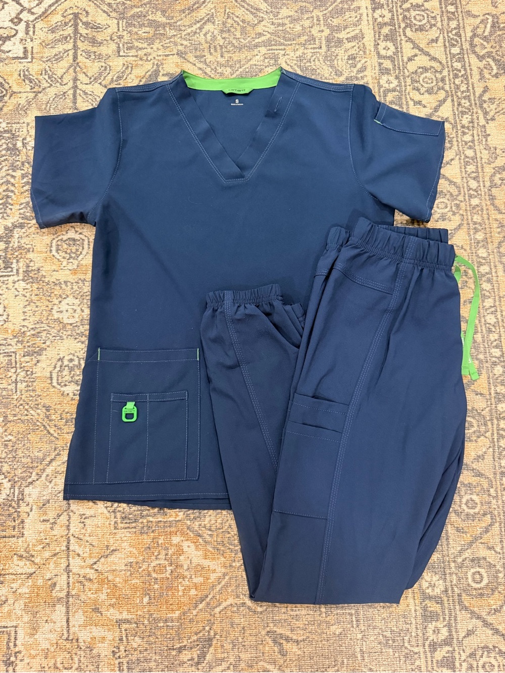 Navy Carhartt flex scrub set.